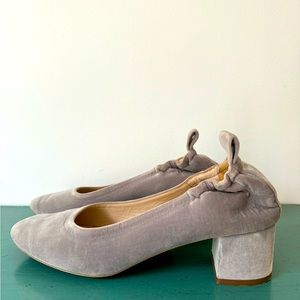 EVERLANE — made in ITALY — Grey Velvet Ballet Pumps